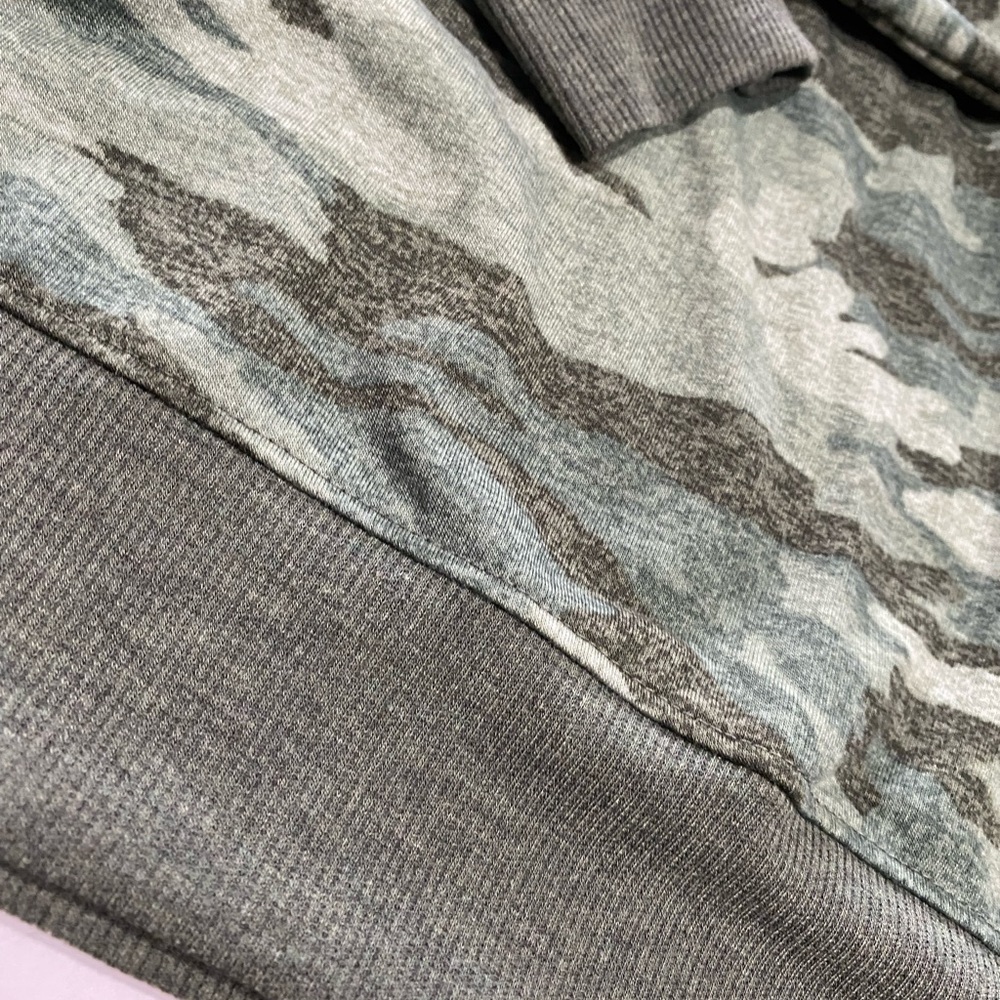 Splendid Camouflage Pullover - image 6